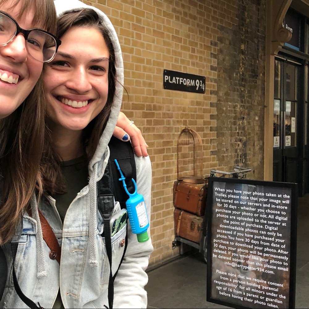 Meet your Posher, Leah